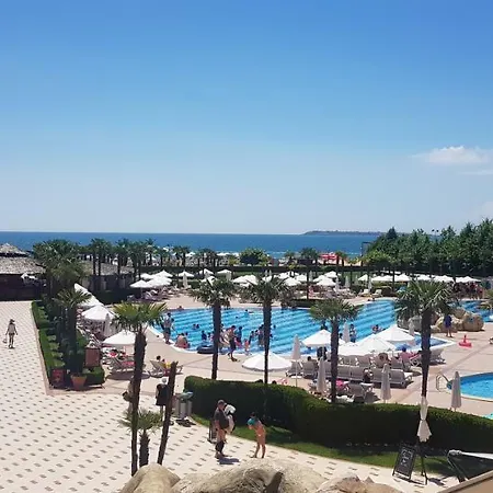 Апартамент Private In The Best - Family - Beachfront *